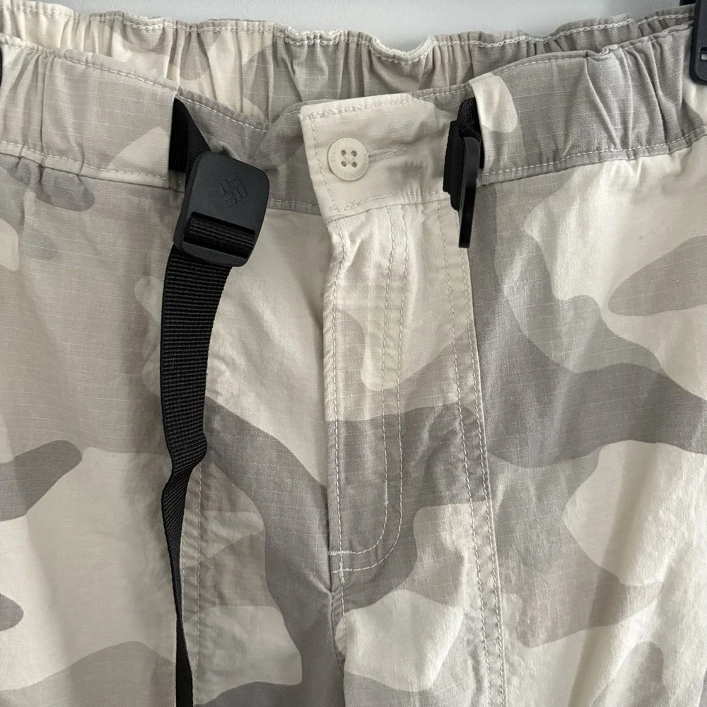 Columbia Women's Wallowa Cargo Camo Pants BeigeGrayWhite, Pocket zipper StrapSz8 - Picture 7 of 13